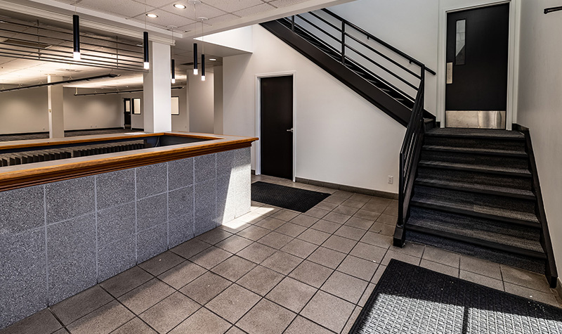 8th Ave Point Building Photo